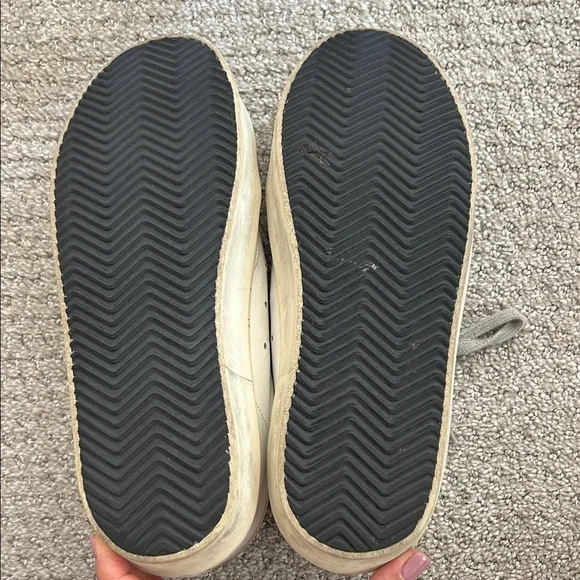 Women’s Golden Goose sneakers - Picture 4 of 4